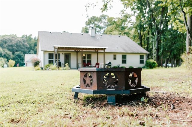 296 Highlands Drive, Winterville, GA 30683