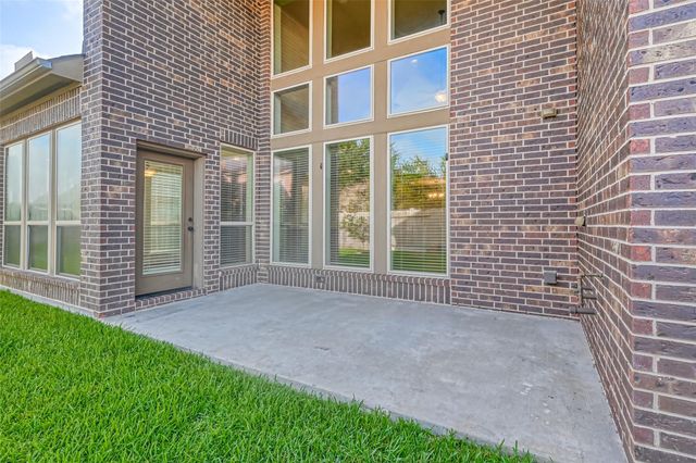 4006 Misty Waters Lane, Katy, TX 77494
