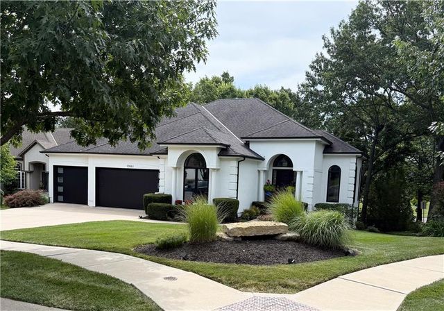 10561 Walmer Street, Overland Park, KS 66212