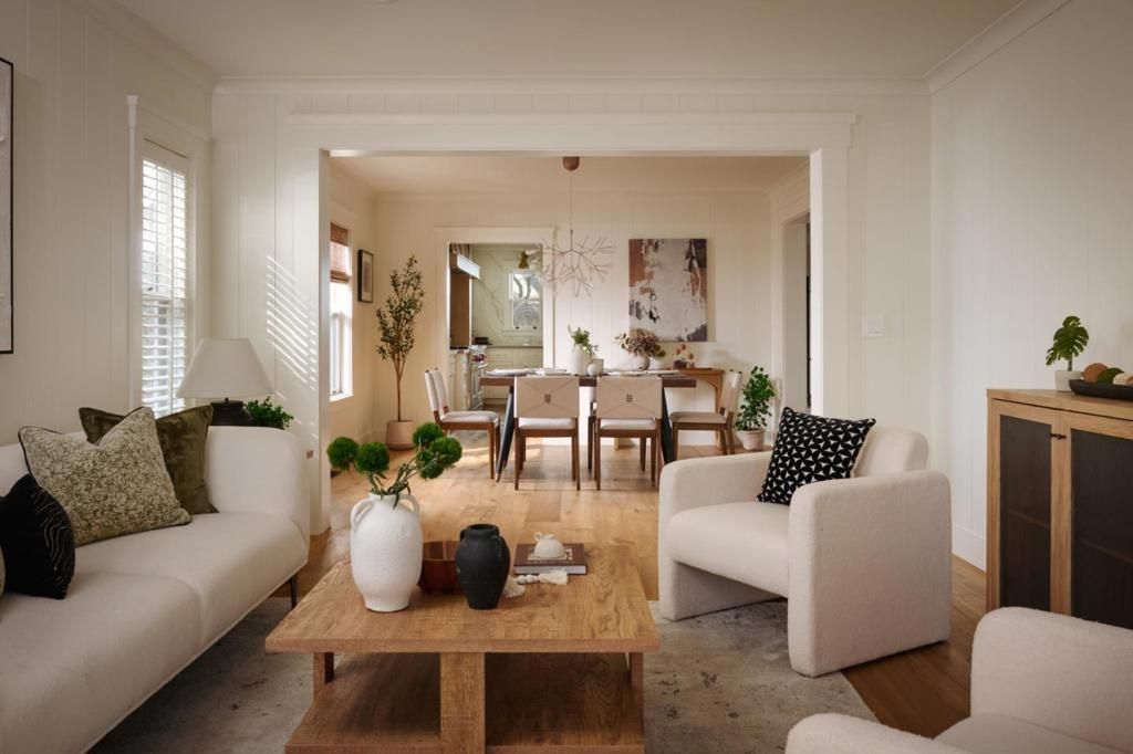 Image 14 of property listing at 247 Edelen Avenue, Los Gatos, CA 95030