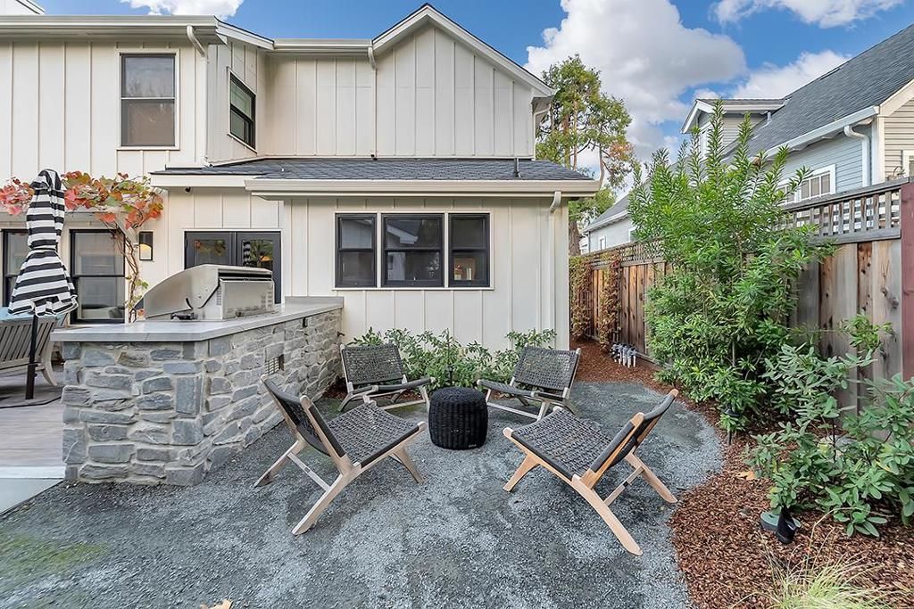 Image 36 of property listing at 247 Edelen Avenue, Los Gatos, CA 95030