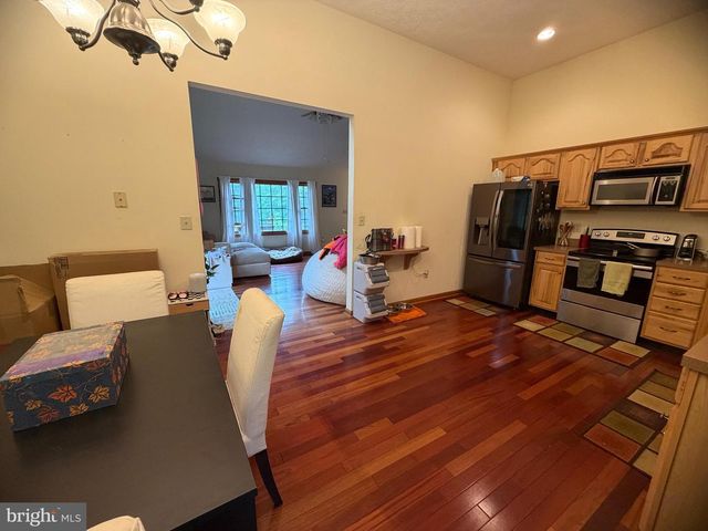945 WHITE OAK TRL, Paw Paw, WV 25434