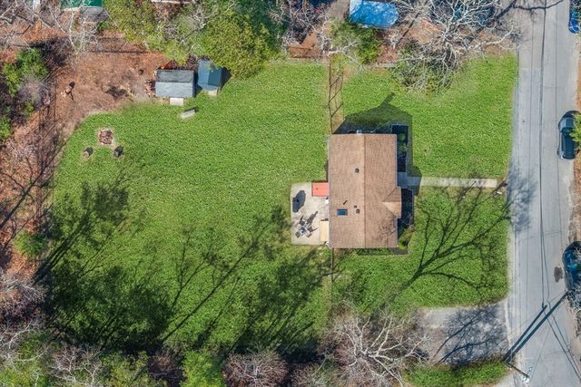 6 Skylark Ave, Plymouth, MA 02360