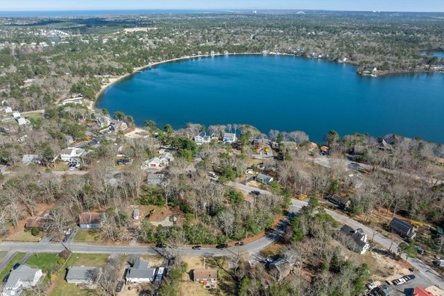 6 Skylark Ave, Plymouth, MA 02360