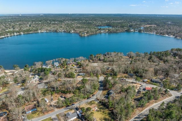 6 Skylark Ave, Plymouth, MA 02360