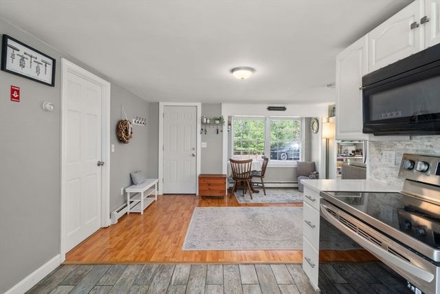 6 Skylark Ave, Plymouth, MA 02360