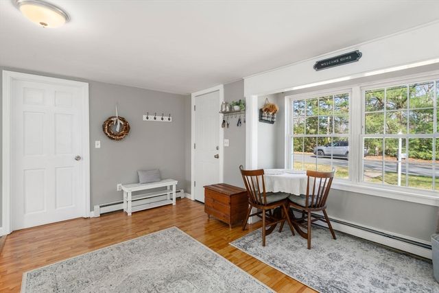 6 Skylark Ave, Plymouth, MA 02360