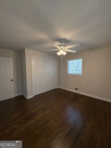 2068 Kenwood Place SE, Smyrna, GA 30082