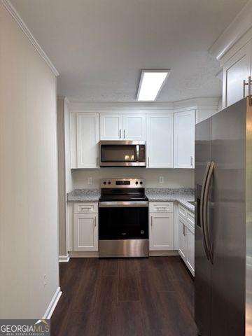 2068 Kenwood Place SE, Smyrna, GA 30082