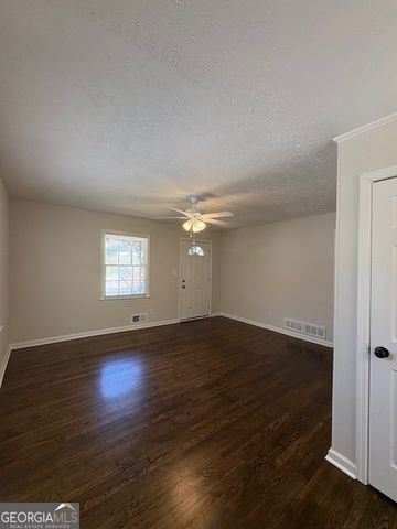 2068 Kenwood Place SE, Smyrna, GA 30082