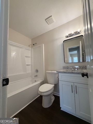 2068 Kenwood Place SE, Smyrna, GA 30082