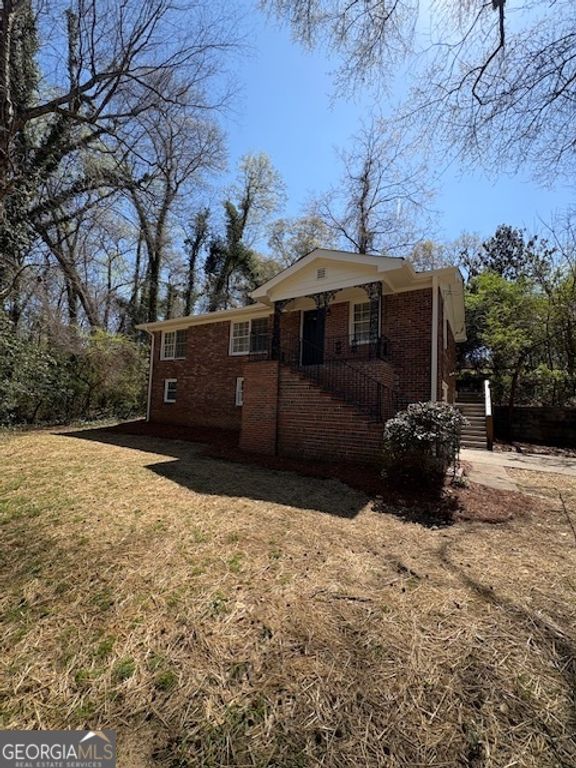 2068 Kenwood Place SE, Smyrna, GA 30082
