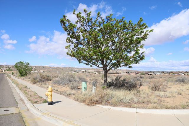 1025 Picton Street NE, Rio Rancho, NM 87124