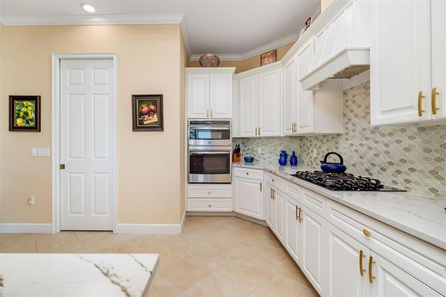 915 MARITIME COURT, Bradenton, FL 34212