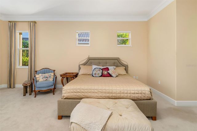 915 MARITIME COURT, Bradenton, FL 34212