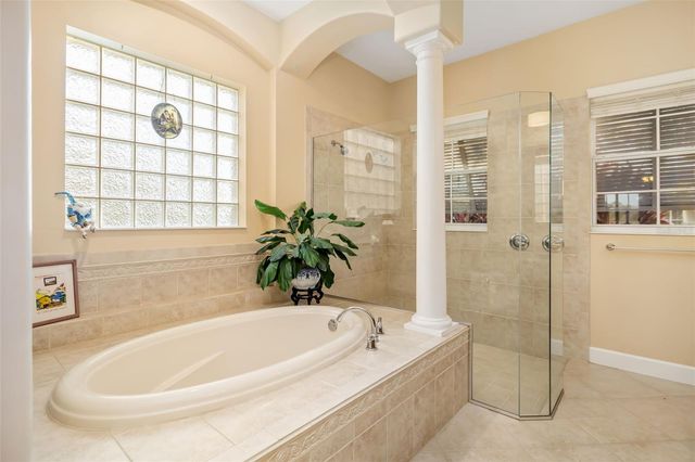 915 MARITIME COURT, Bradenton, FL 34212