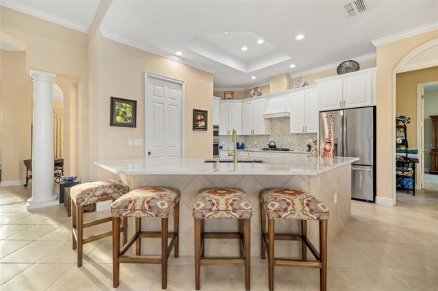 915 MARITIME COURT, Bradenton, FL 34212