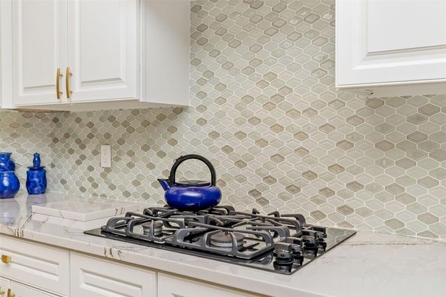 915 MARITIME COURT, Bradenton, FL 34212