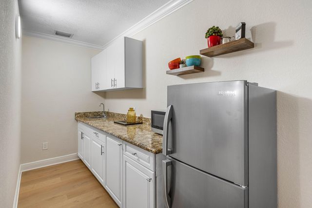 1017 Hansen Street, West Palm Beach, FL 33405