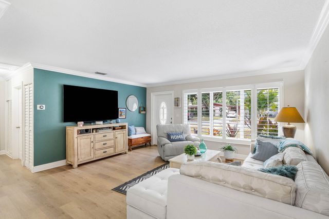 1017 Hansen Street, West Palm Beach, FL 33405