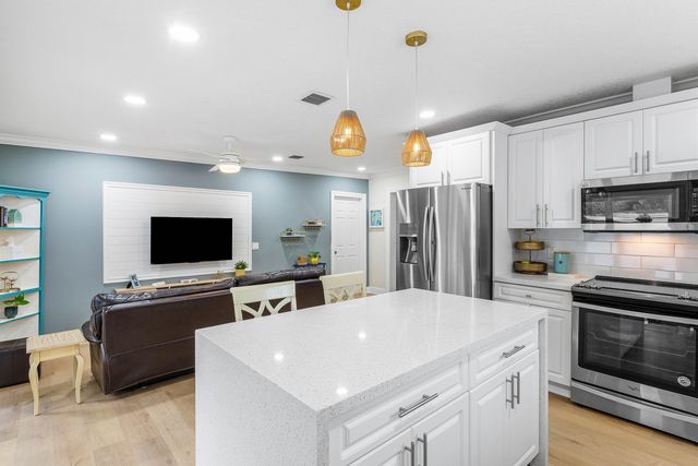 1017 Hansen Street, West Palm Beach, FL 33405