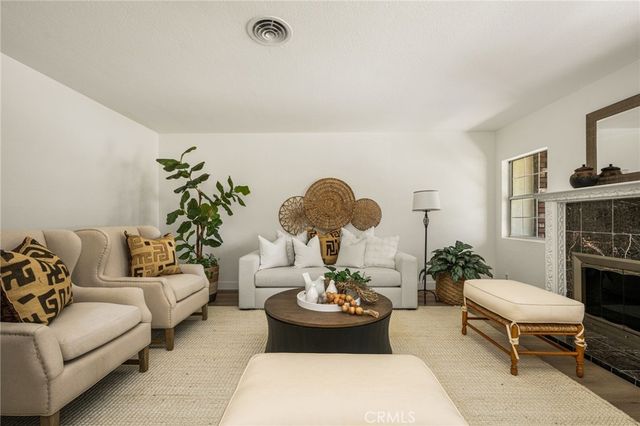 3118 W Aliso Pl W, Anaheim, CA 92804