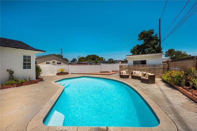 3118 W Aliso Pl W, Anaheim, CA 92804