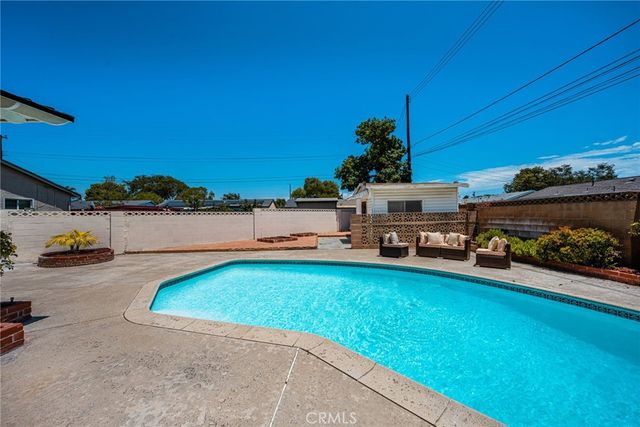 3118 W Aliso Pl W, Anaheim, CA 92804