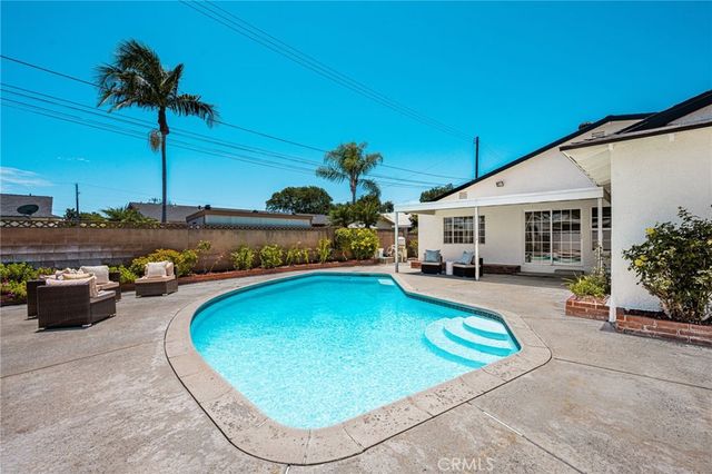 3118 W Aliso Pl W, Anaheim, CA 92804