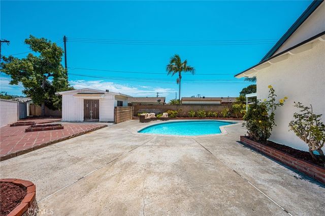 3118 W Aliso Pl W, Anaheim, CA 92804