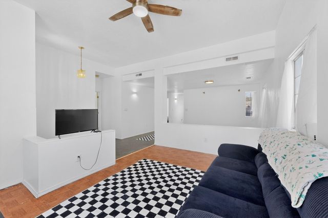 7728 Redwood Drive NW, Albuquerque, NM 87120
