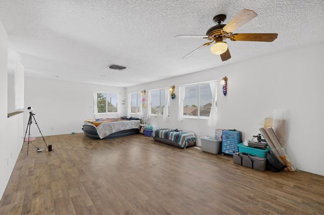 7728 Redwood Drive NW, Albuquerque, NM 87120