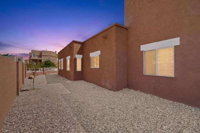7728 Redwood Drive NW, Albuquerque, NM 87120