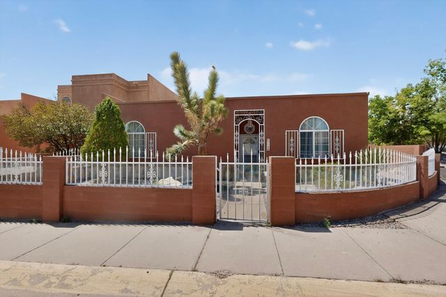 7728 Redwood Drive NW, Albuquerque, NM 87120
