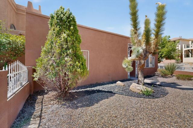 7728 Redwood Drive NW, Albuquerque, NM 87120