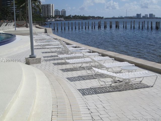 650 NE 64th St G602, Miami, FL 33138