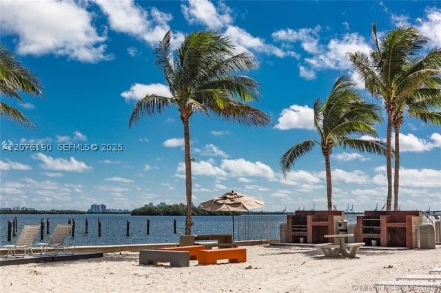 650 NE 64th St G602, Miami, FL 33138