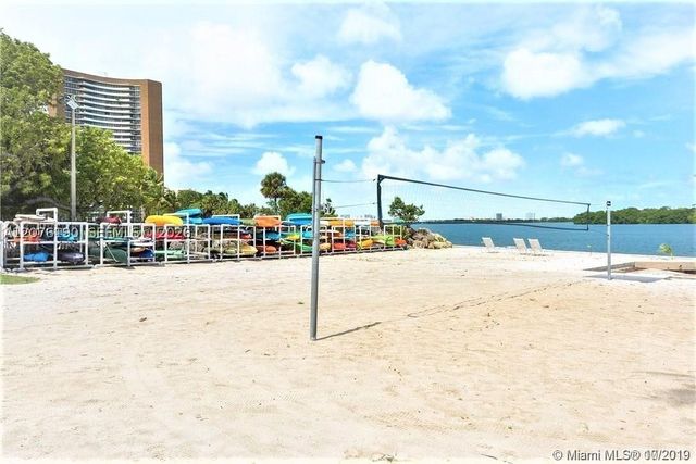 650 NE 64th St G602, Miami, FL 33138