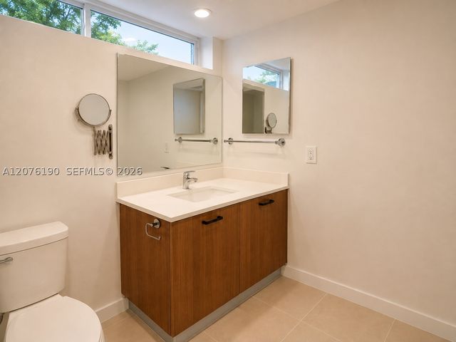 650 NE 64th St G602, Miami, FL 33138