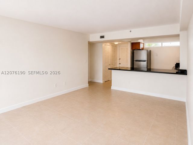 650 NE 64th St G602, Miami, FL 33138
