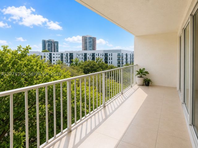 650 NE 64th St G602, Miami, FL 33138