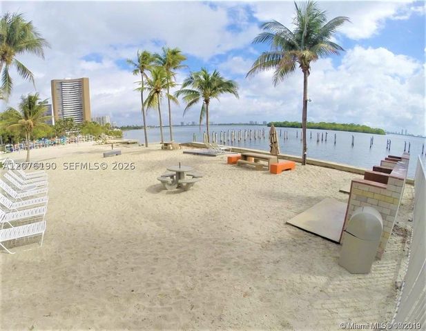 650 NE 64th St G602, Miami, FL 33138