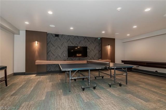 12900 Lake Avenue 118, Lakewood, OH 44107