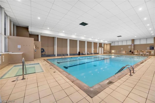 12900 Lake Avenue 118, Lakewood, OH 44107