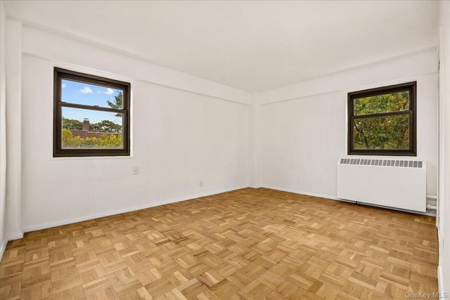 33-34 Crescent Street 7D, Astoria, NY 11106