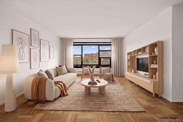 33-34 Crescent Street 7D, Astoria, NY 11106