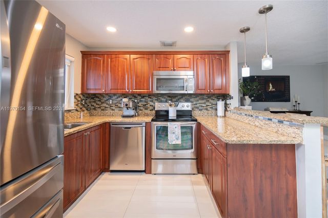 14276 SW 177th St, Miami, FL 33177