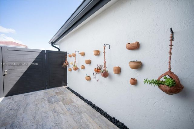 14276 SW 177th St, Miami, FL 33177