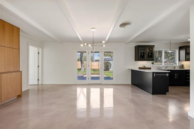 5507 Mapleleaf DR, Austin, TX 78723