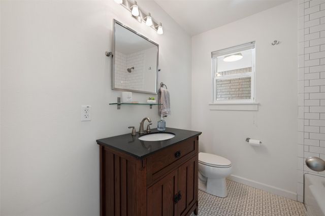 5507 Mapleleaf DR, Austin, TX 78723